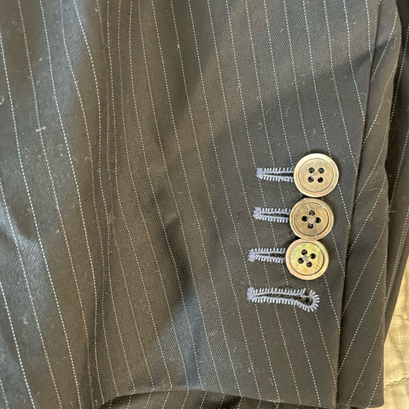 EMILIO YUSTE Pinstriped Flat Front Notch Lapel Wool Suit in Charcoal Size 48 R - Picture 5 of 12